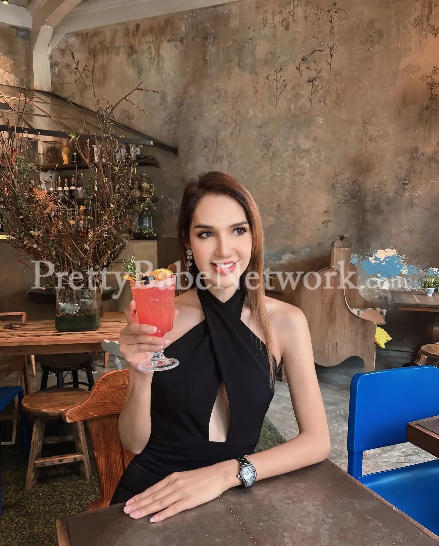 Phoun Sweet Laotian Model and Escort in Delhi to Give You Sexual Pleasure